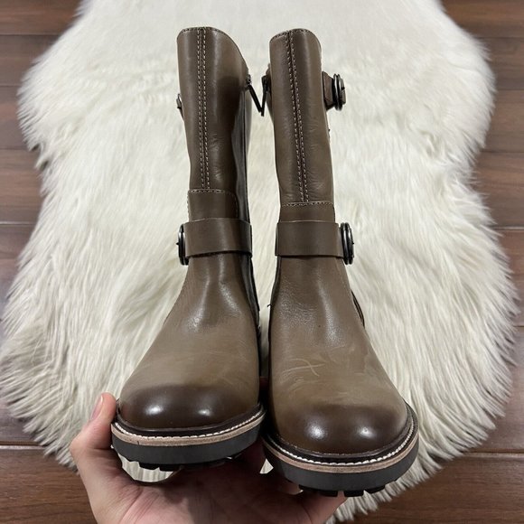 NEW Vince Camuto Women's Size 6.5‎ M Tuscan Taupe Leather Buckle Kerivini Boot - Picture 4 of 11